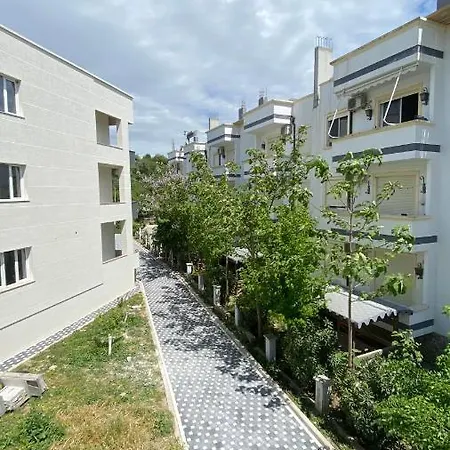 Real Resort Apartahotel Durrës